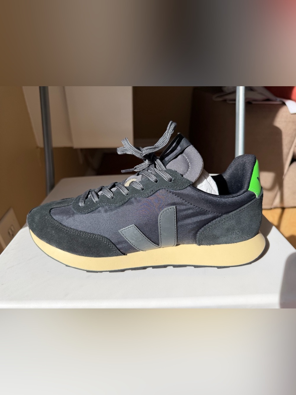 Veja Rio Branco II Lite in Black/Graphite US Men’s: 10/Women’s 11.5 / Eur: 43